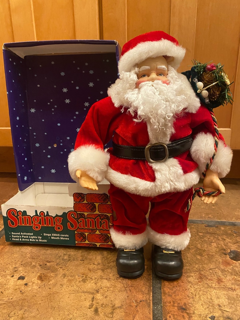 Working Singing Santa VINTAGE